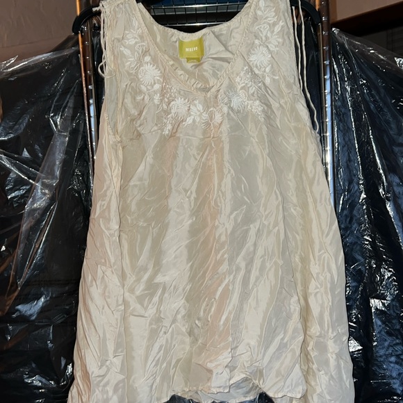 NWOT Anthropologie Maeve Silky Top - Picture 1 of 6